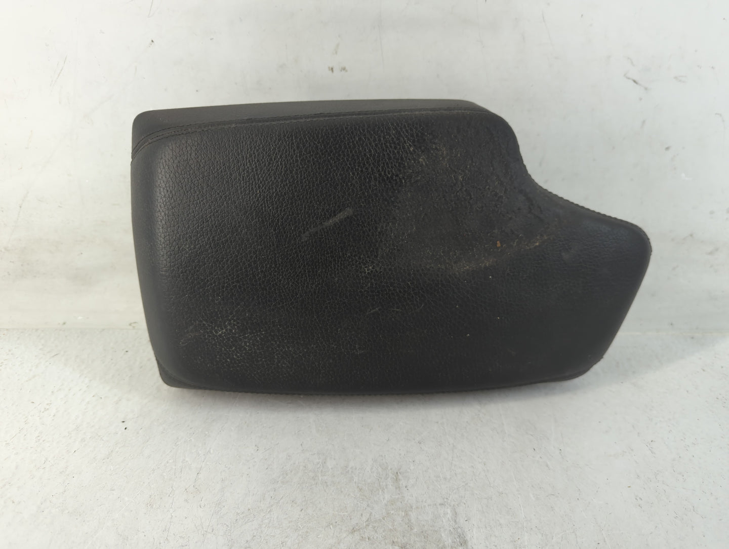 2012-2016 Bmw 328i Center Console Armrest Cover Lid Fits Fits 2012 2013 2014 2015 2016 2017 2018 2019 OEM Used Auto Parts - 