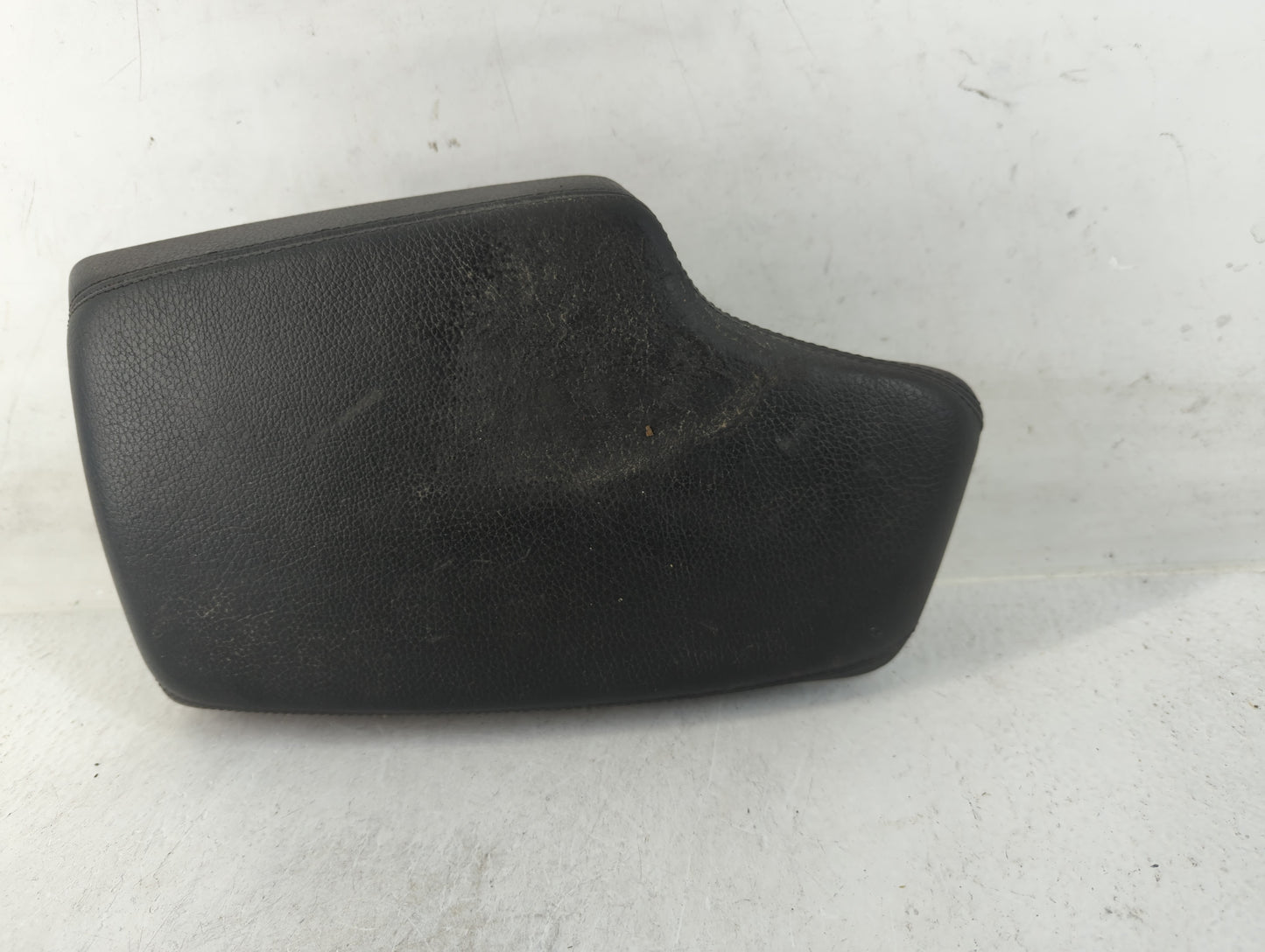 2012-2016 Bmw 328i Center Console Armrest Cover Lid Fits Fits 2012 2013 2014 2015 2016 2017 2018 2019 OEM Used Auto Parts - 