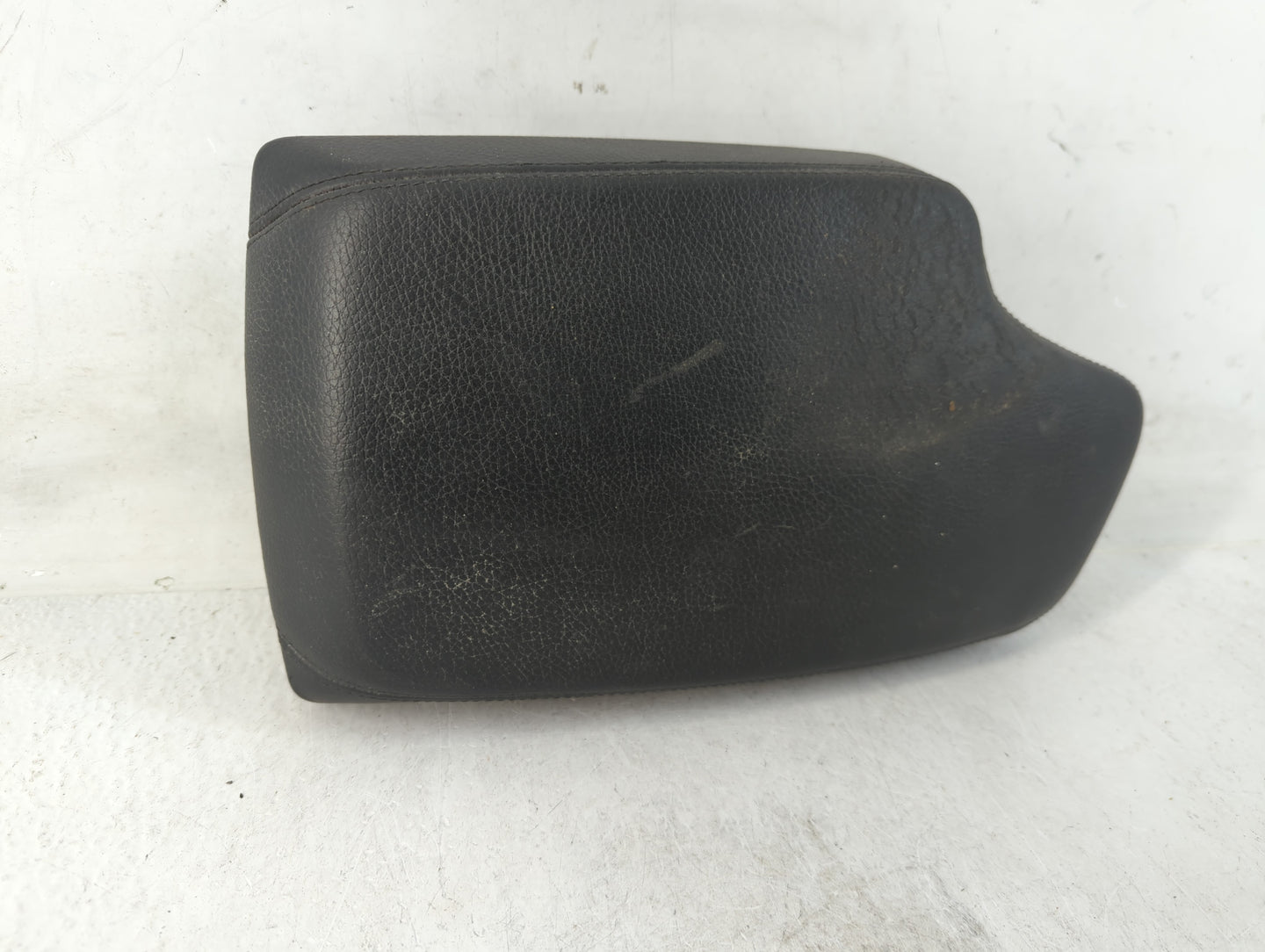 2012-2016 Bmw 328i Center Console Armrest Cover Lid Fits Fits 2012 2013 2014 2015 2016 2017 2018 2019 OEM Used Auto Parts - 