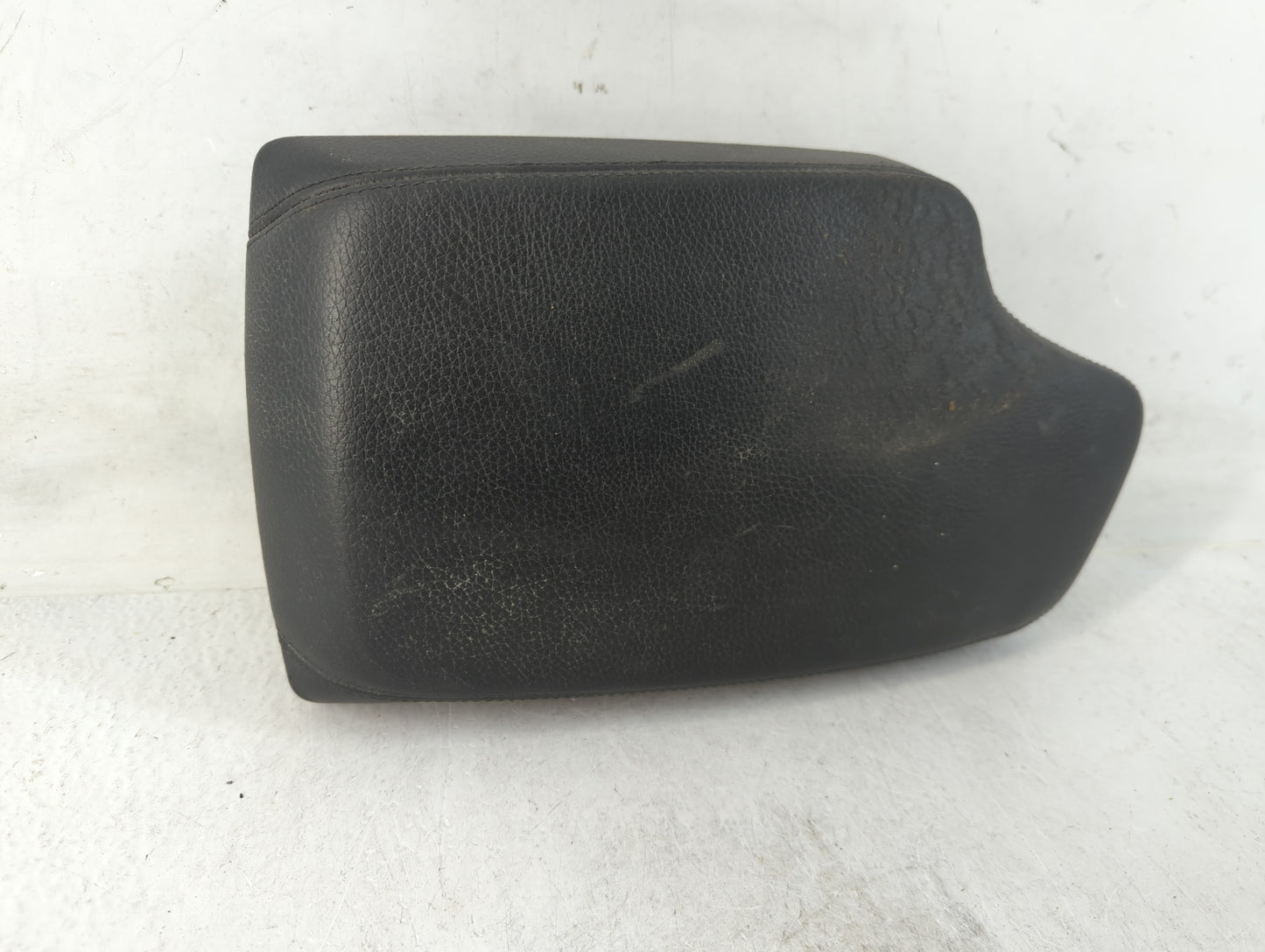 2012-2016 Bmw 328i Center Console Armrest Cover Lid Fits Fits 2012 2013 2014 2015 2016 2017 2018 2019 OEM Used Auto Parts - 