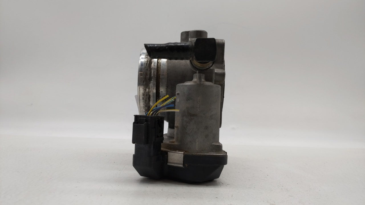 2011-2015 Bmw 335i Throttle Body P/N:1354 7597871 Fits Fits 2010 2011 2012 2013 2014 2015 2016 2017 2018 2019 OEM Used Auto 