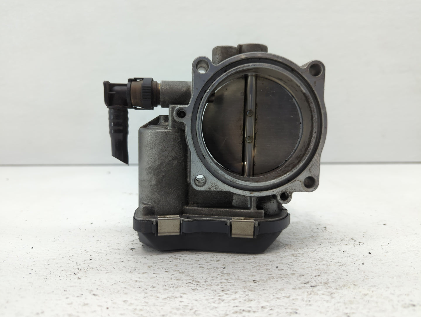 2011-2015 Bmw 335i Throttle Body P/N:1354 7597871-01 1354 7597871-03 Fits OEM Used Auto Parts - Oemusedautoparts1.com