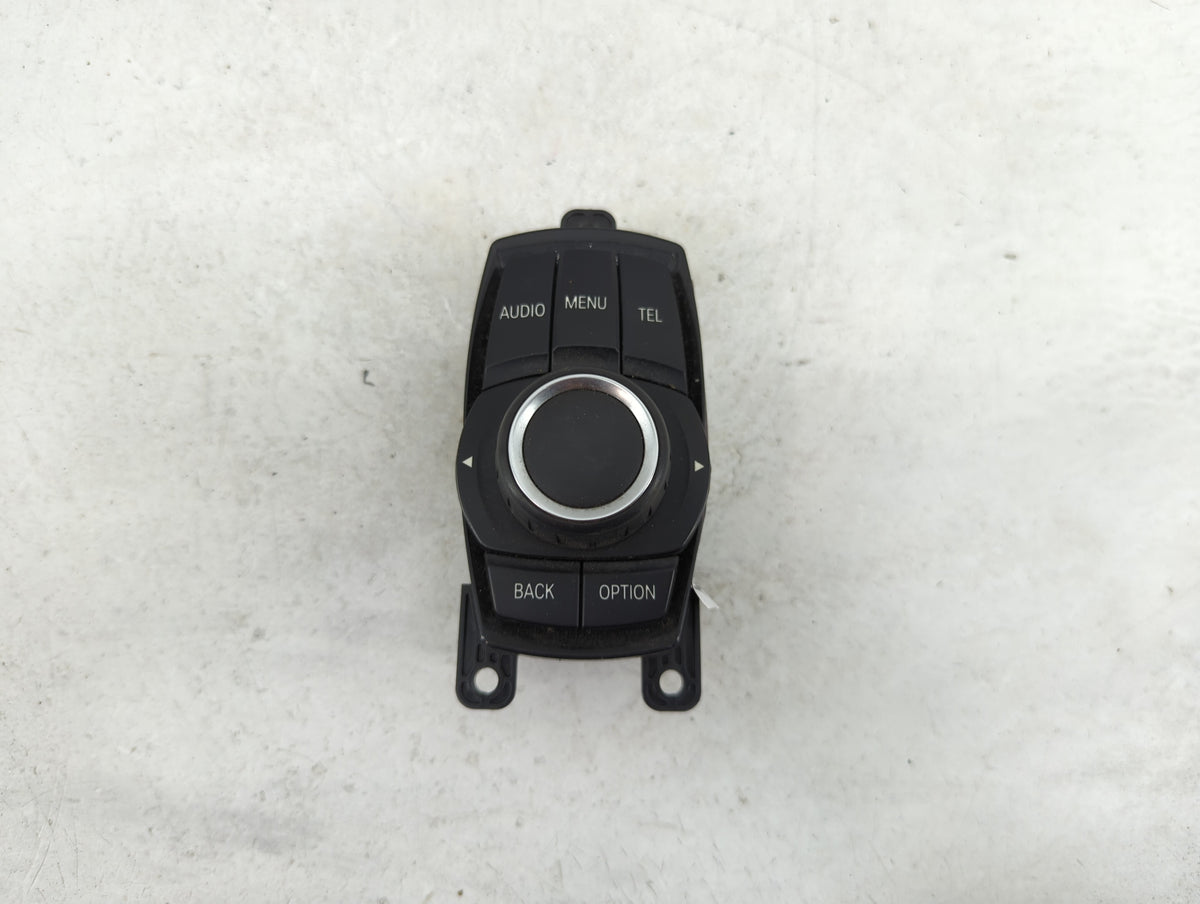 2014 Bmw 428i Radio AM FM Cd Player Receiver Replacement P/N:ZE9317695 02 033623201, 9317695 OEM Used Auto Parts - Oemusedau