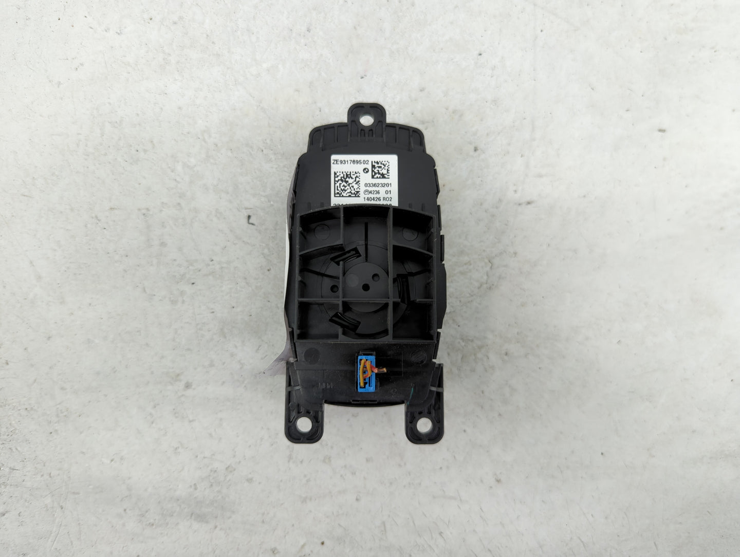 2014 Bmw 428i Radio AM FM Cd Player Receiver Replacement P/N:ZE9317695 02 033623201, 9317695 Fits OEM Used Auto Parts - Oemu