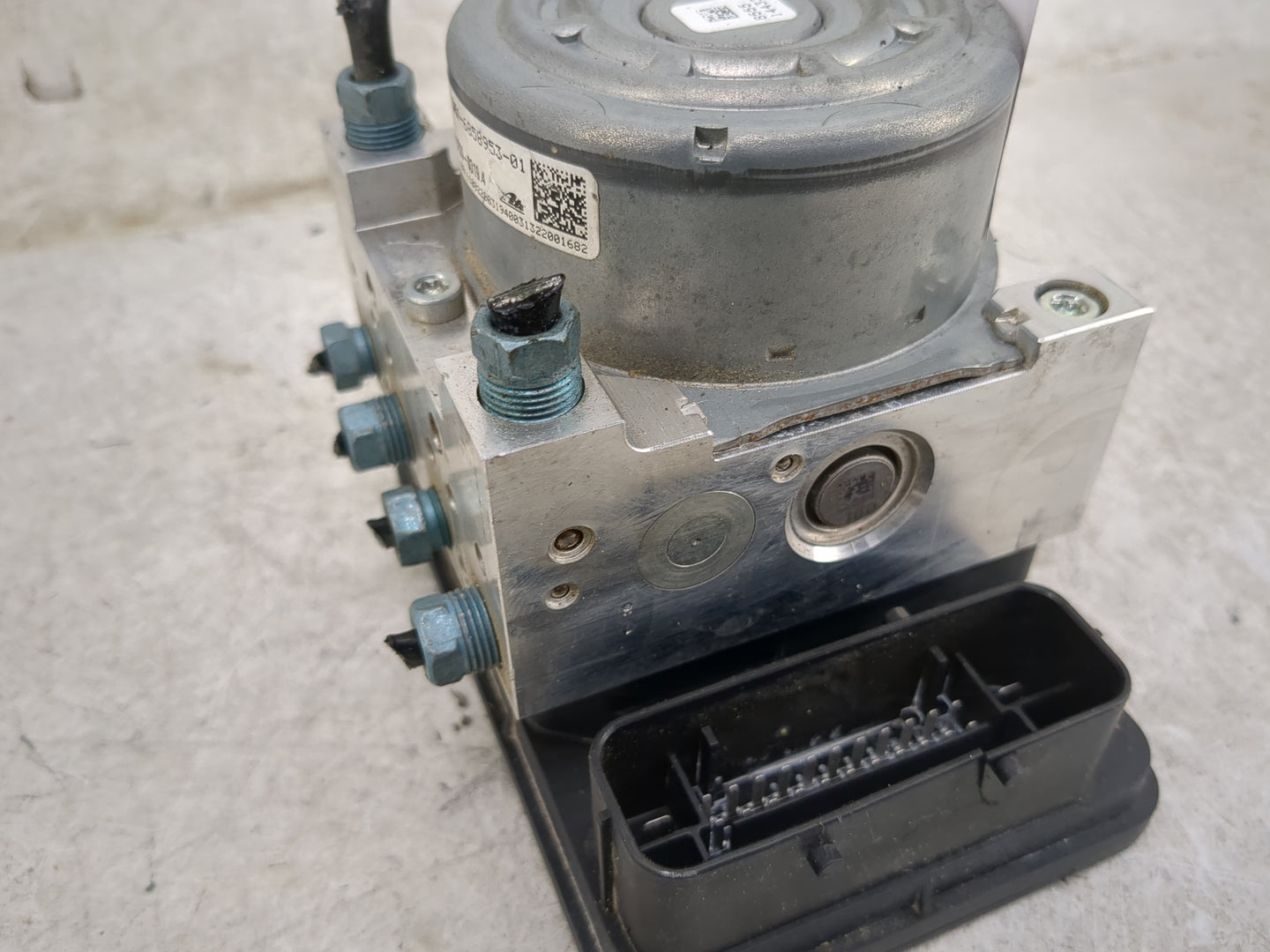 2014-2016 Bmw 428i ABS Pump Control Module Replacement P/N:3451-6858953-01 10.0220-0319.4 Fits OEM Used Auto Parts - Oemused