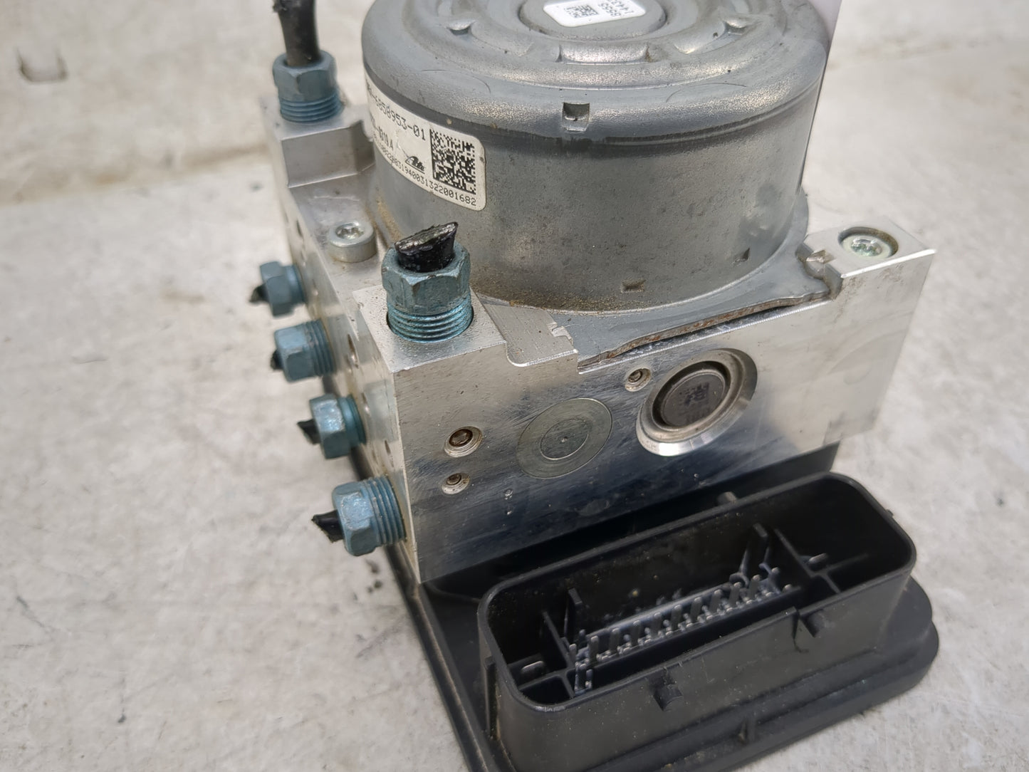 2014-2016 Bmw 428i ABS Pump Control Module Replacement P/N:3451-6858953-01 10.0220-0319.4 Fits OEM Used Auto Parts - Oemused