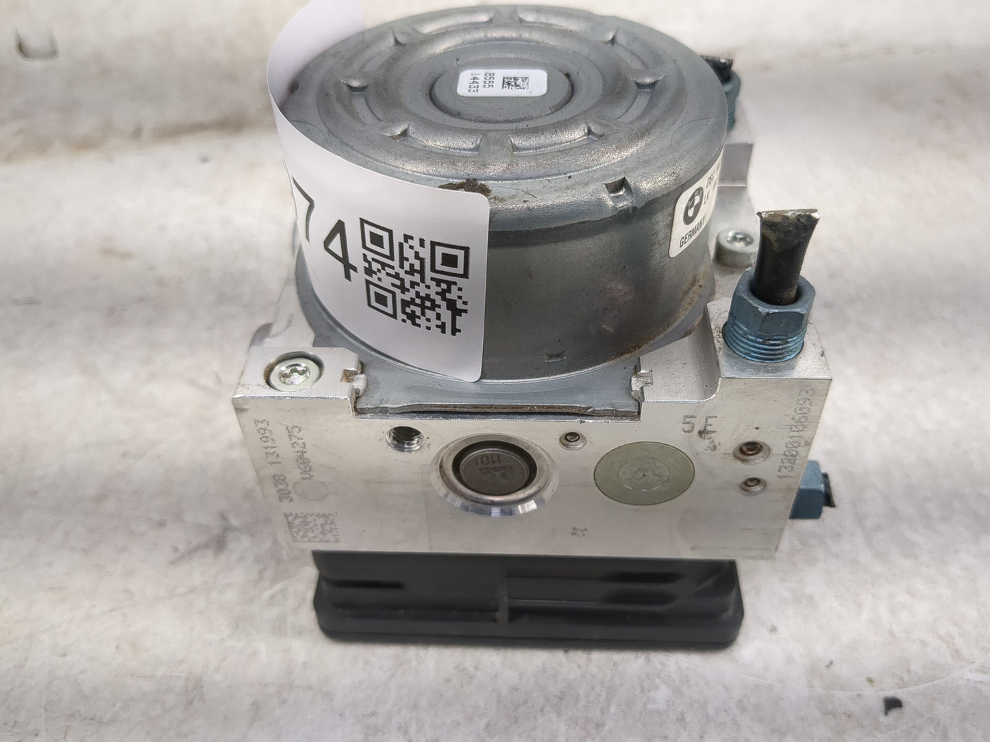 2014-2016 Bmw 428i ABS Pump Control Module Replacement P/N:3451-6858953-01 10.0220-0319.4 Fits OEM Used Auto Parts - Oemused