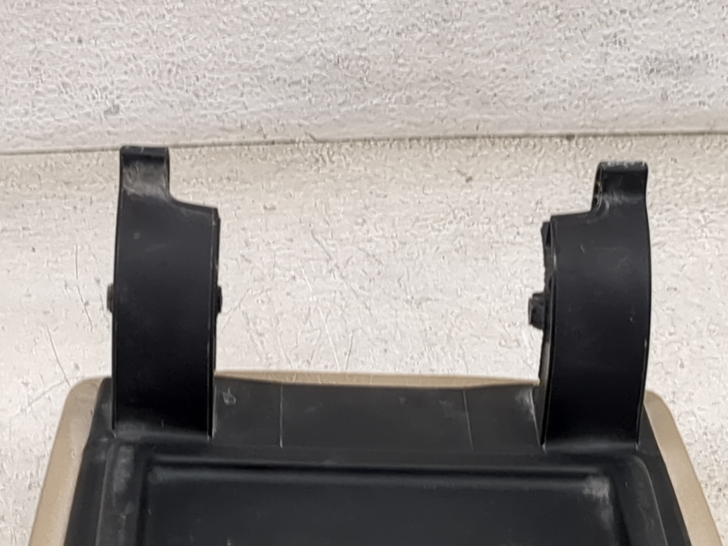 2014 Bmw 428i Center Console Armrest Cover Lid Fits OEM Used Auto Parts - Oemusedautoparts1.com