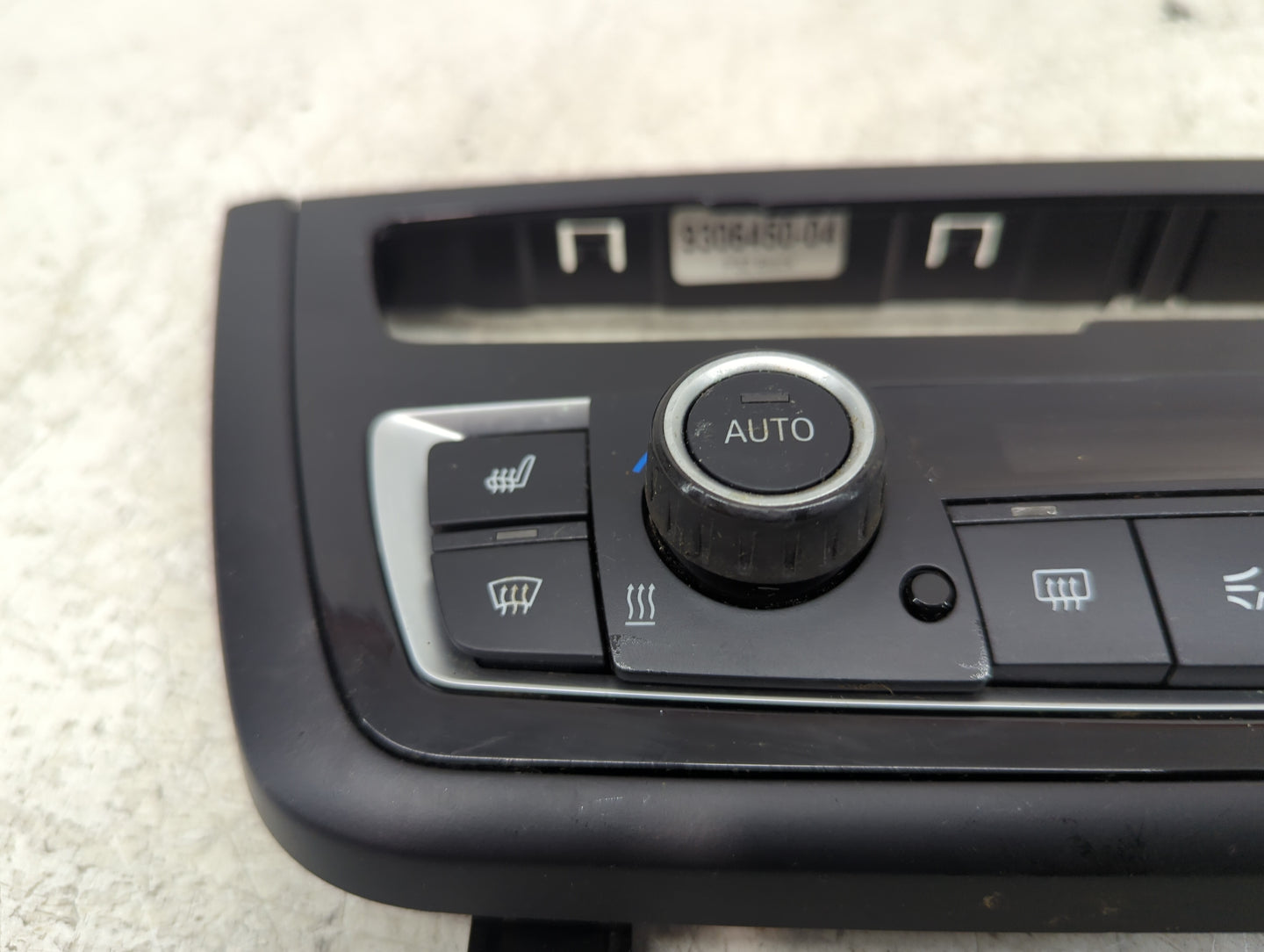 2014-2015 Bmw 428i Climate Control Module Temperature AC/Heater Replacement P/N:9306450-04 Fits Fits 2014 2015 OEM Used Auto