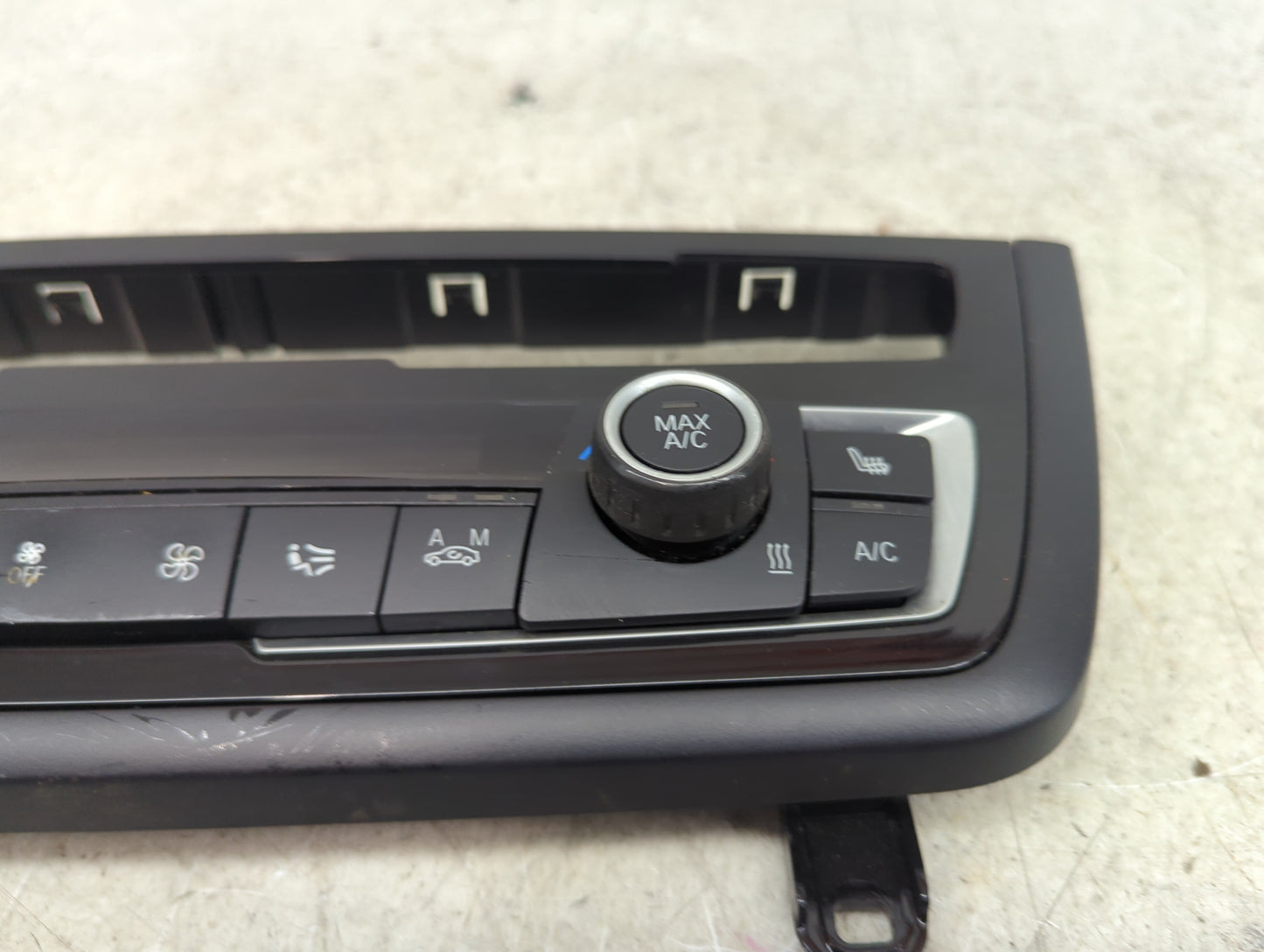 2014-2015 Bmw 428i Climate Control Module Temperature AC/Heater Replacement P/N:9306450-04 Fits Fits 2014 2015 OEM Used Auto
