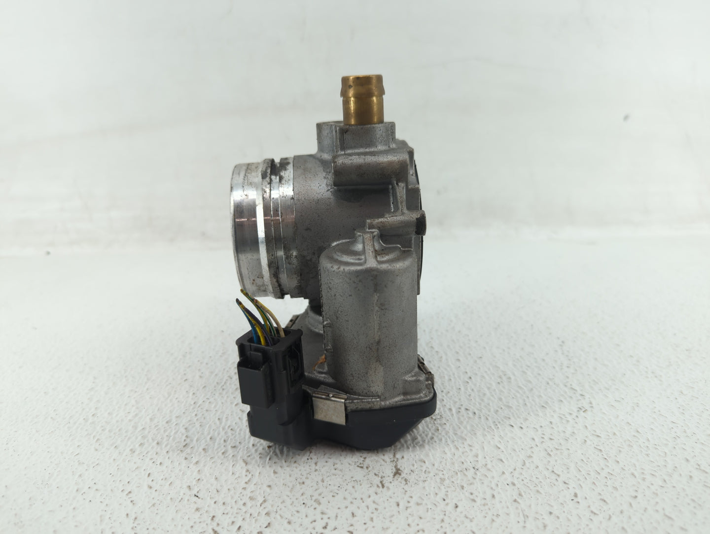 2014-2016 Bmw 428i Throttle Body P/N:1354 7588625-04 1354 7588625-03 Fits Fits 2012 2013 2014 2015 2016 2017 2018 OEM Used A