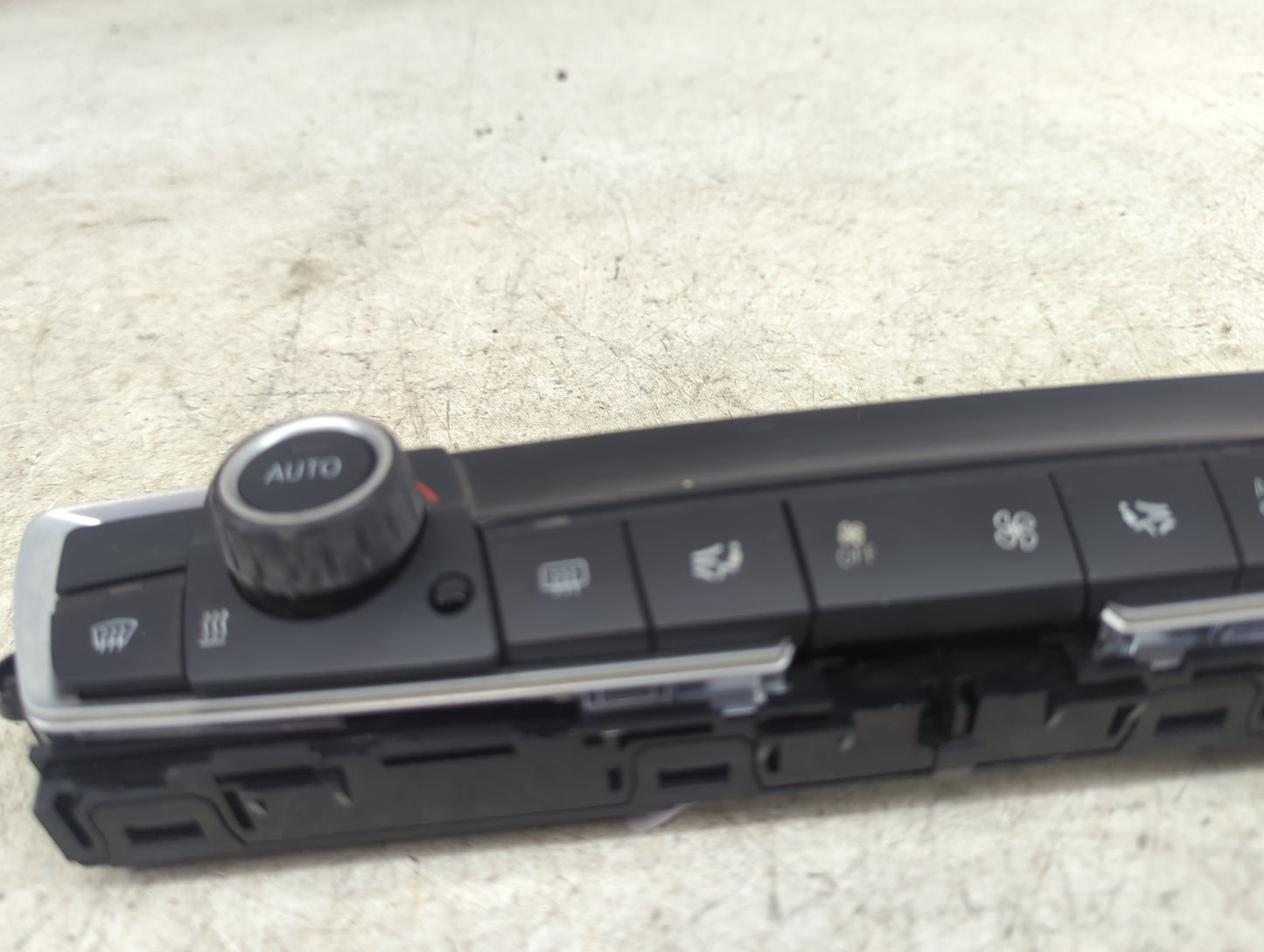 2014-2015 Bmw 435 Climate Control Module Temperature AC/Heater Replacement Fits Fits 2014 2015 2016 OEM Used Auto Parts - Oe
