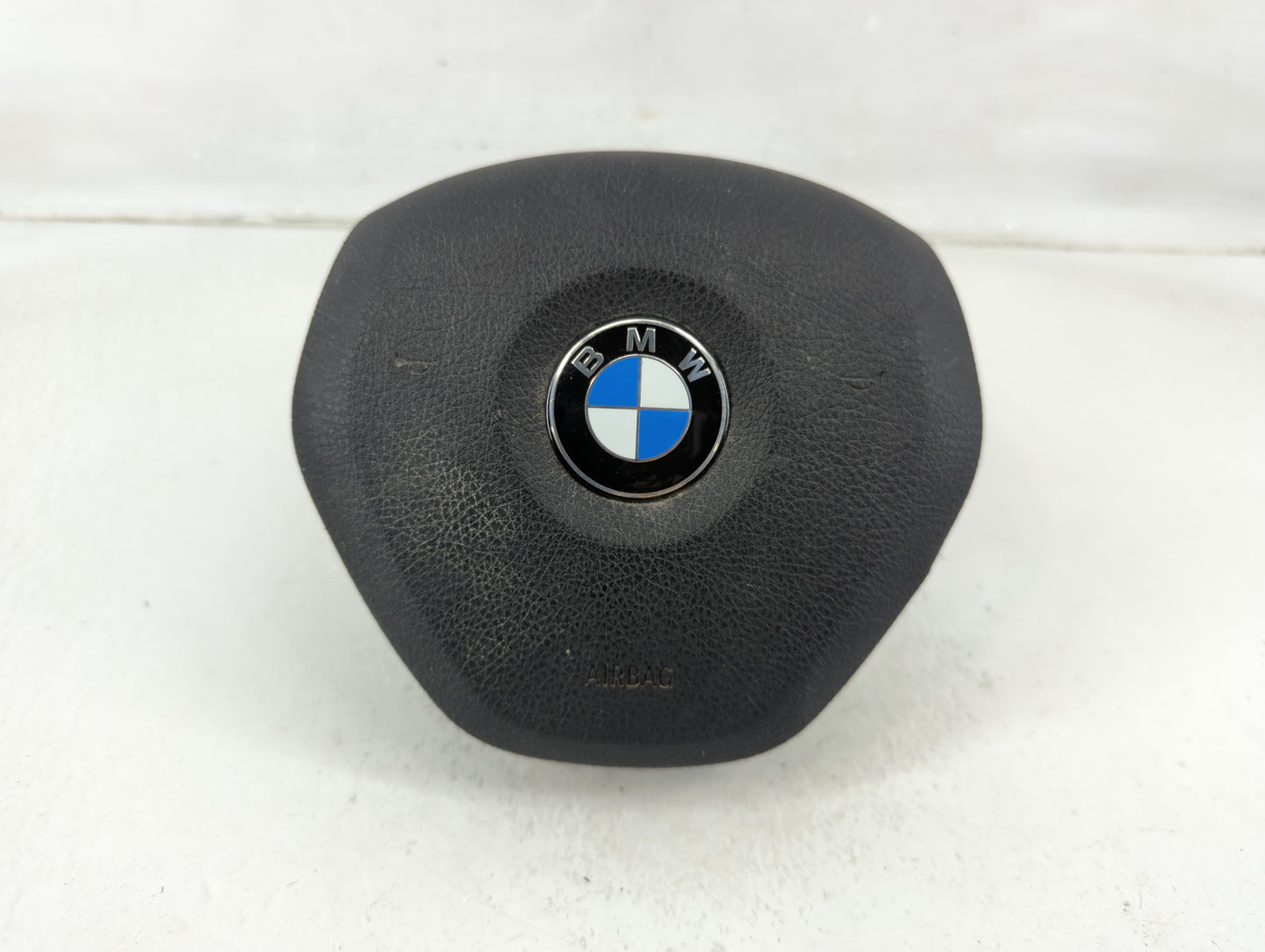 2014-2016 Bmw 435i Air Bag Driver Left Steering Wheel Mounted P/N:6864497-01 Fits OEM Used Auto Parts - Oemusedautoparts1.co