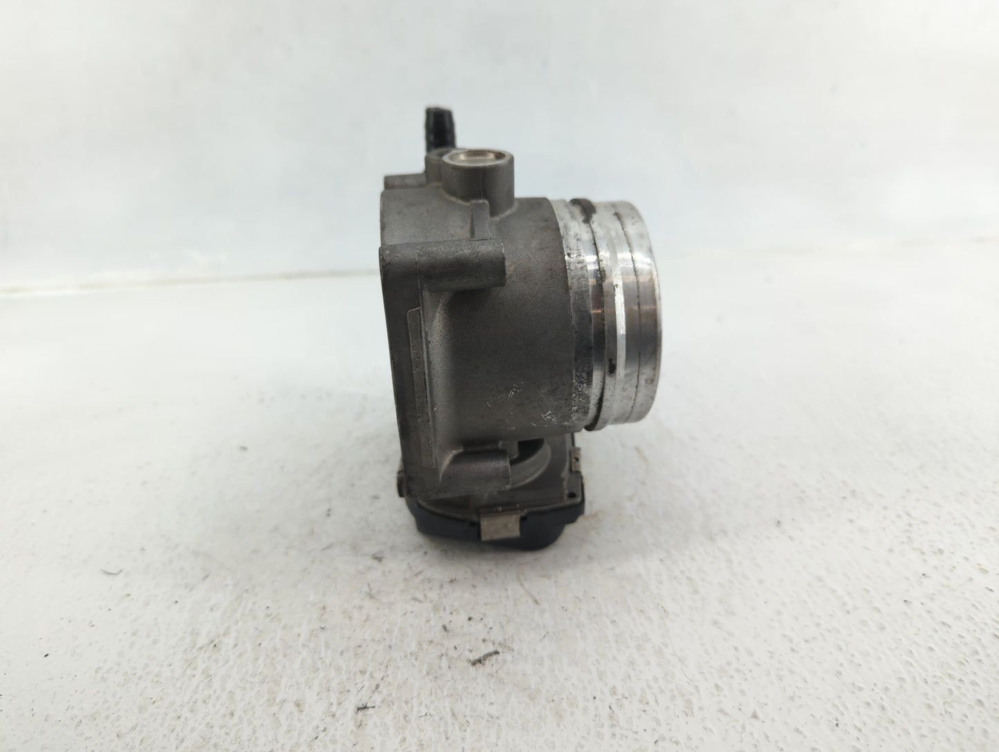 2014-2016 Bmw 435i Throttle Body P/N:1354 7597871-03 Fits Fits 2010 2011 2012 2013 2014 2015 2016 2017 2018 2019 2020 OEM Us