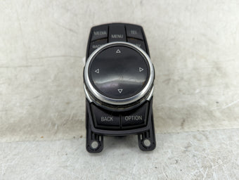 compare product 2014 Bmw 528 Radio AM FM Cd Player Receiver Replacement P/N:65829320288-02 9320288-02, 11419110, 90160-002/0009 Fits OEM Used Auto Parts