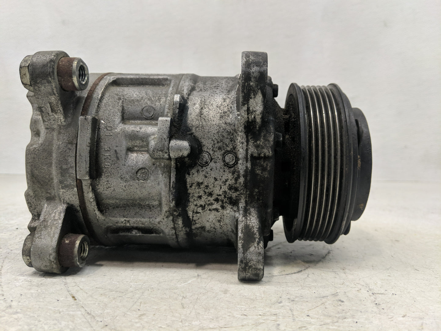 2012-2016 Bmw 528i Air Conditioning A/c Ac Compressor Oem - Oemusedautoparts1.com