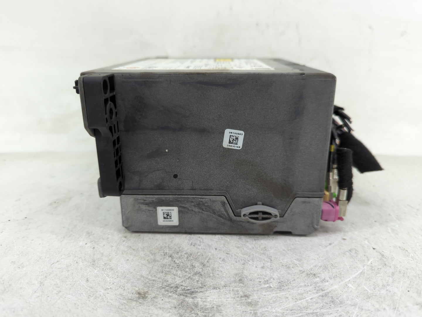 2013-2014 Bmw 528i Radio AM FM Cd Player Receiver Replacement P/N:932732001 Fits Fits 2013 2014 2015 OEM Used Auto Parts - O