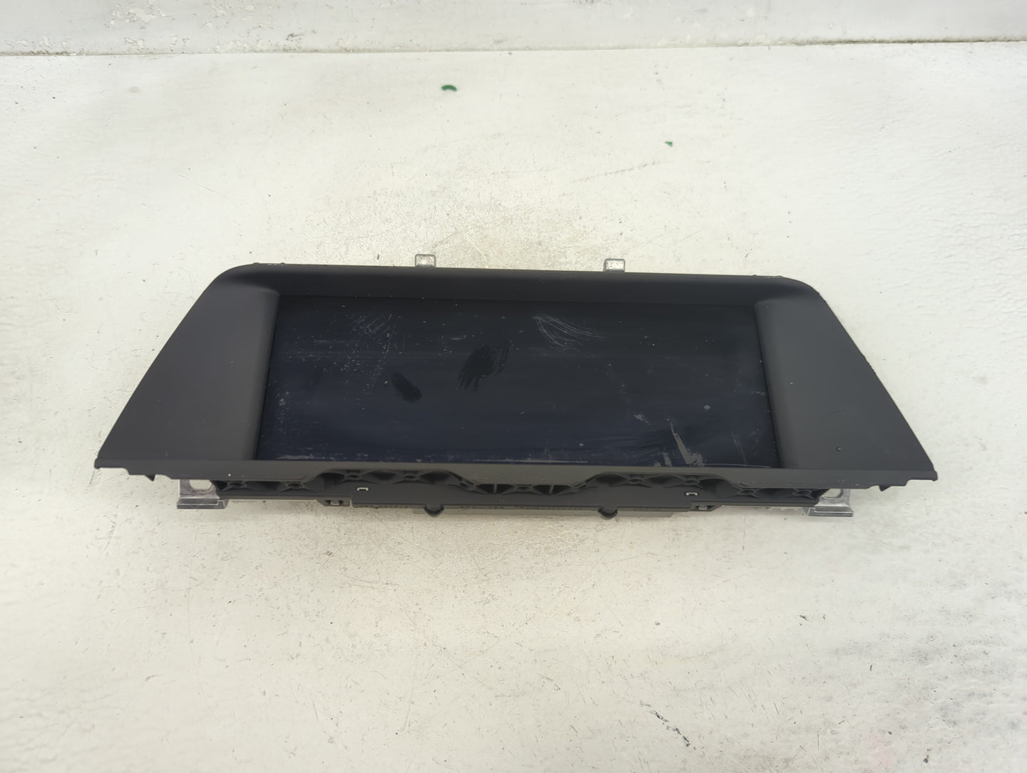 2011-2016 Bmw 528i Information Display Screen - Oemusedautoparts1.com