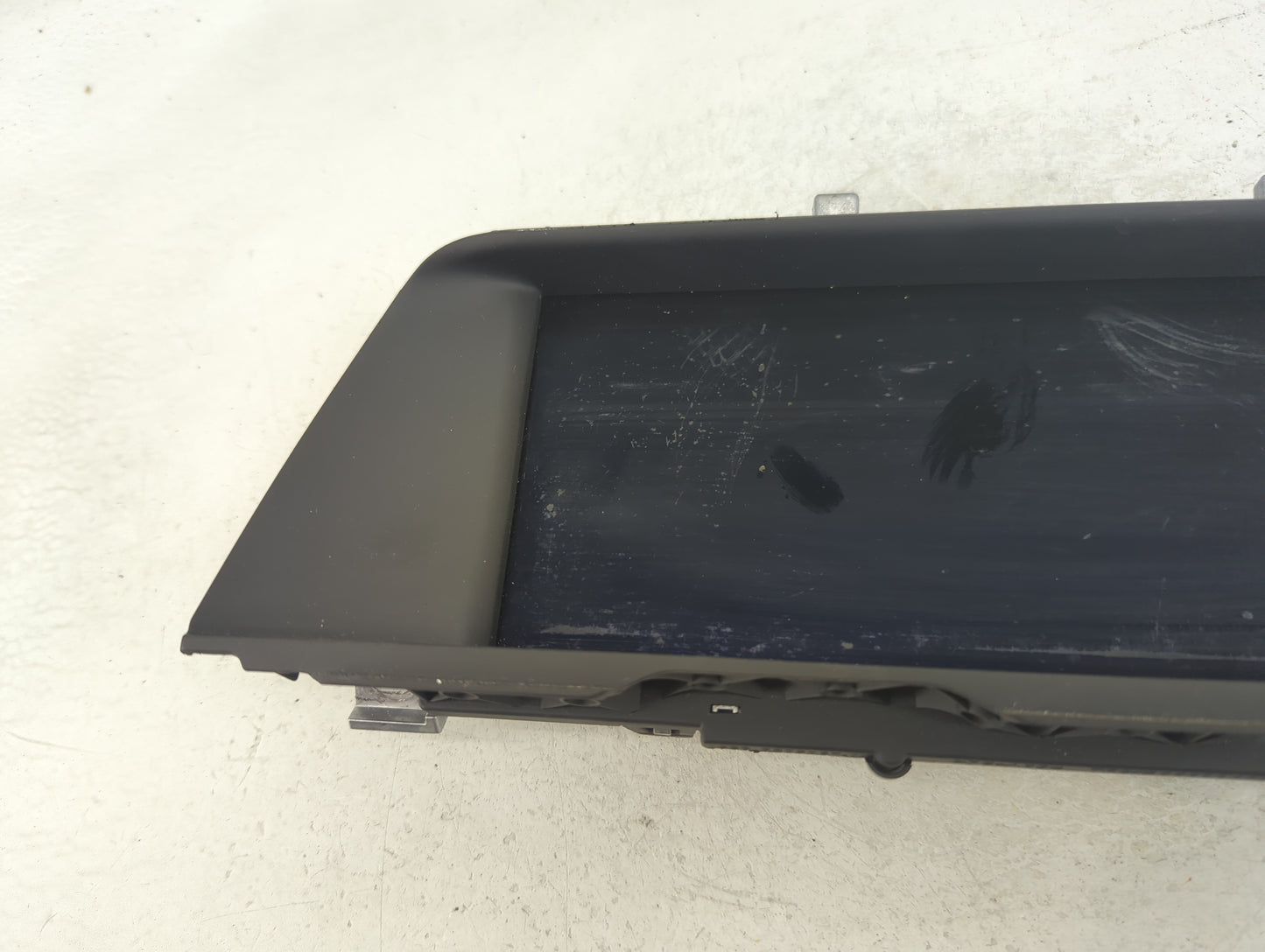 2011-2016 Bmw 528i Information Display Screen - Oemusedautoparts1.com