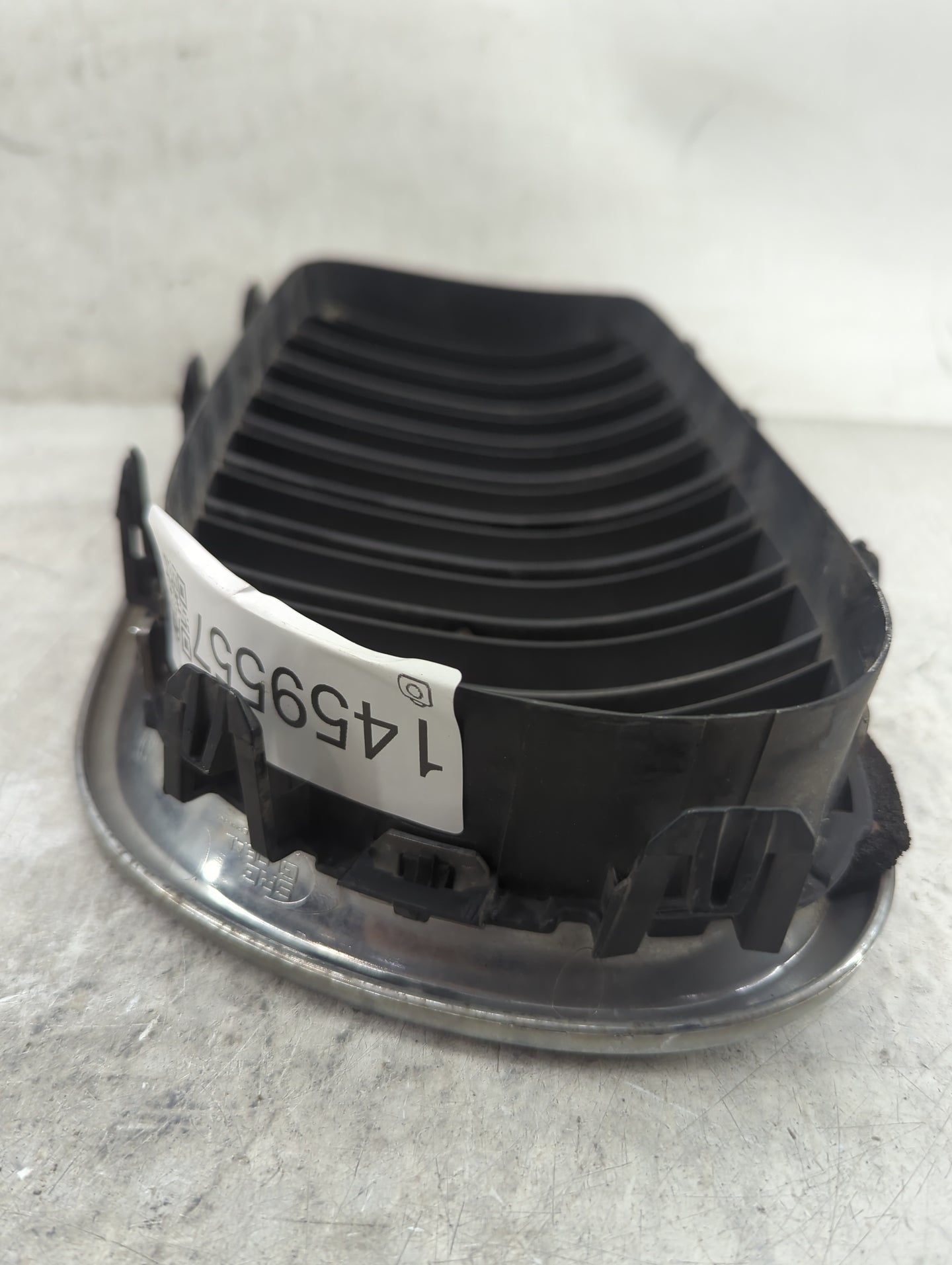 2014-2016 Bmw 528i Front Grille Bumper Not Included 1459557 - Oemusedautoparts1.com