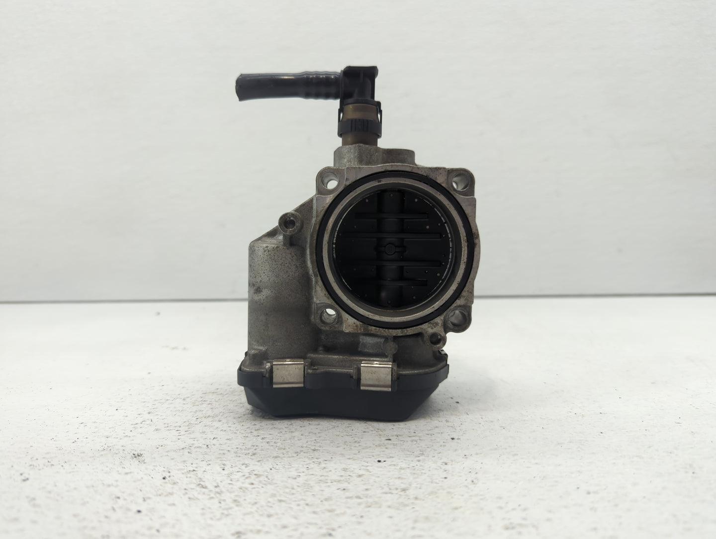 2012-2016 Bmw 528i Throttle Body P/N:1354 7588625-04 1354 7588625-03 Fits Fits 2012 2013 2014 2015 2016 2017 2018 OEM Used A