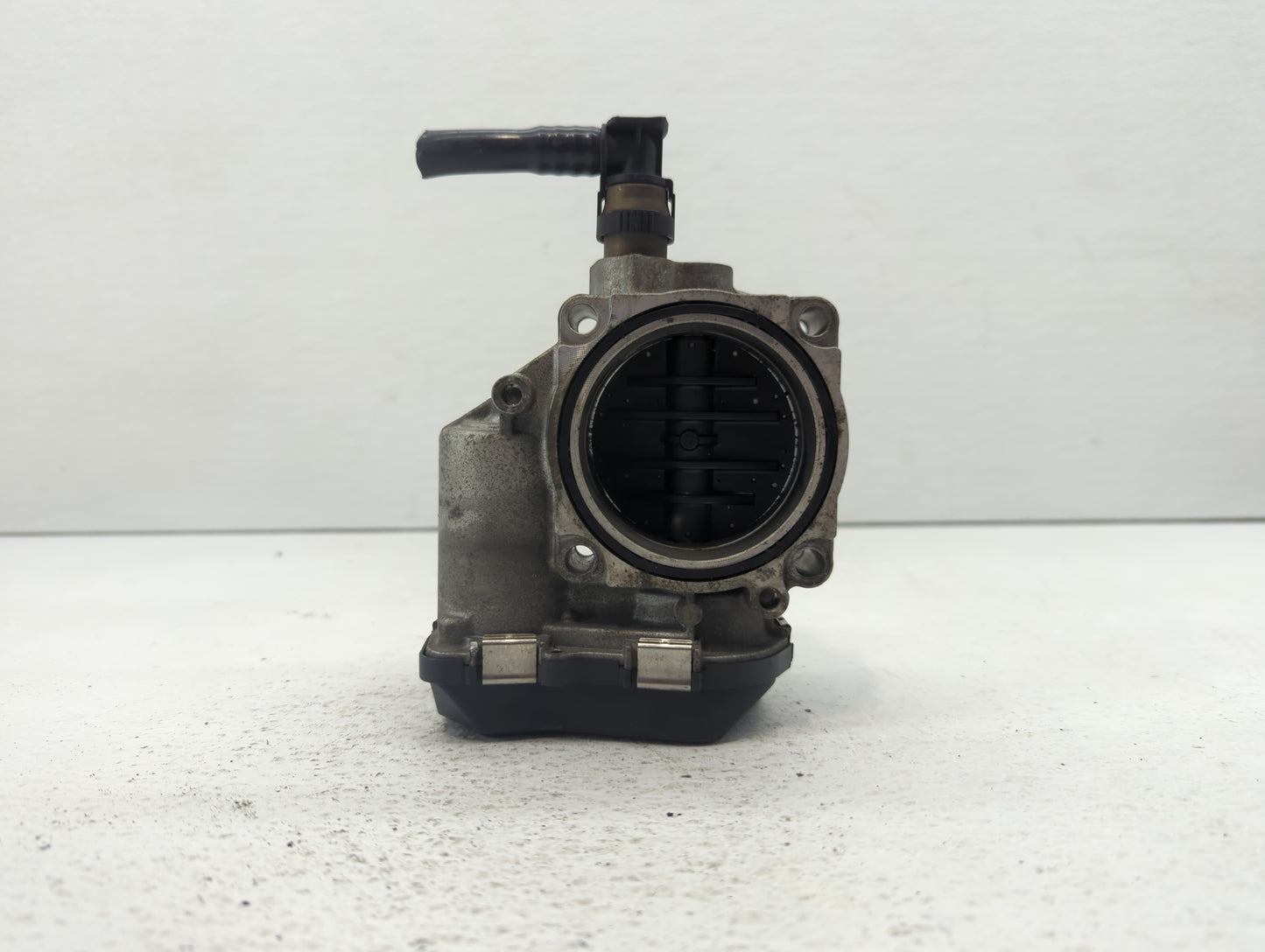 2012-2016 Bmw 528i Throttle Body P/N:1354 7588625-04 1354 7588625-03 Fits Fits 2012 2013 2014 2015 2016 2017 2018 OEM Used A