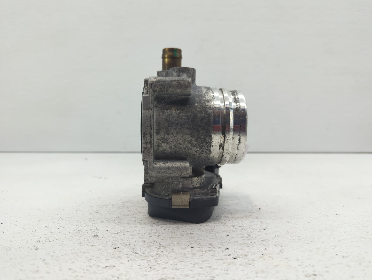 2012-2016 Bmw 528i Throttle Body P/N:1354 7588625-04 1354 7588625-03 Fits Fits 2012 2013 2014 2015 2016 2017 2018 OEM Used A