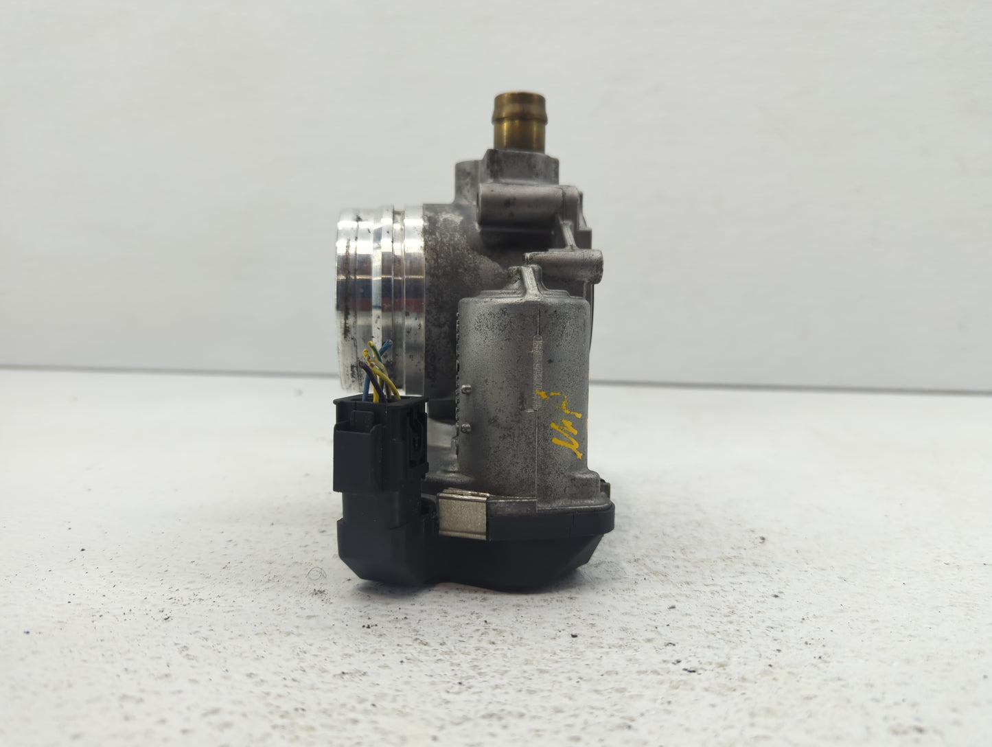 2012-2016 Bmw 528i Throttle Body P/N:1354 7588625-04 1354 7588625-03 Fits Fits 2012 2013 2014 2015 2016 2017 2018 OEM Used A