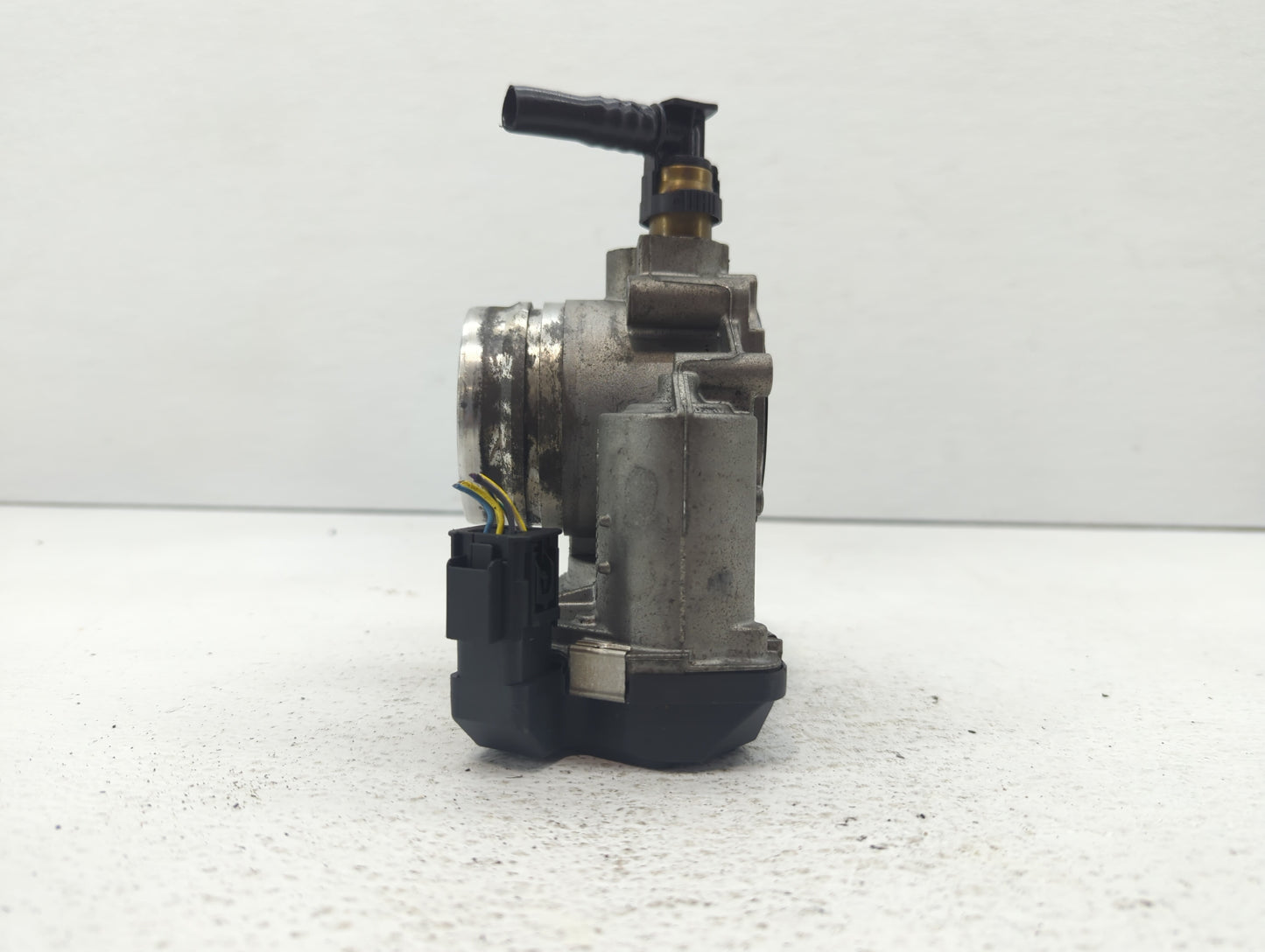 2012-2016 Bmw 528i Throttle Body P/N:1354 7588625-04 1354 7588625-03 Fits Fits 2012 2013 2014 2015 2016 2017 2018 OEM Used A