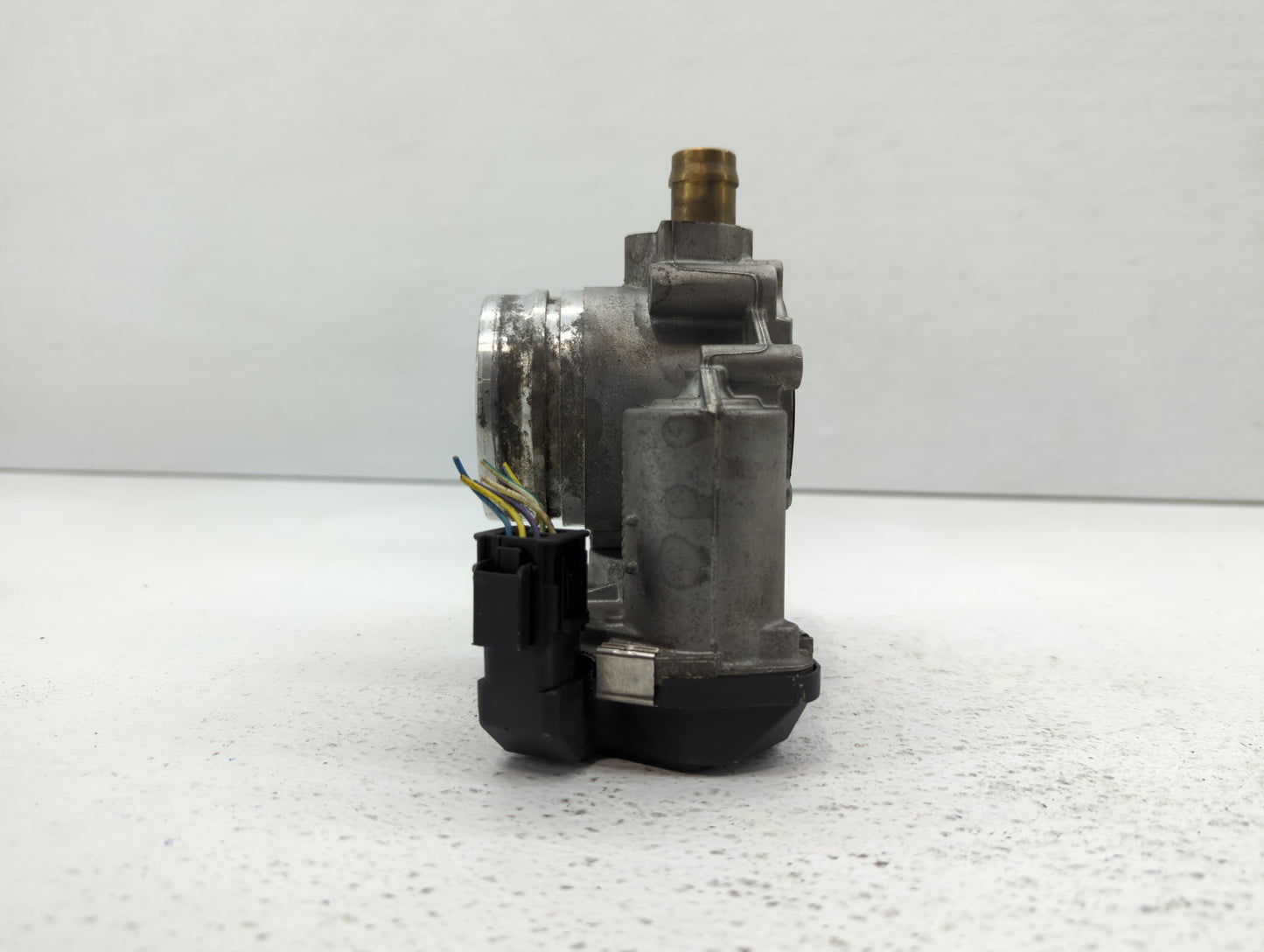 2012-2016 Bmw 528i Throttle Body P/N:1354 7588625-04 1354 7588625-03 Fits Fits 2012 2013 2014 2015 2016 2017 2018 OEM Used A
