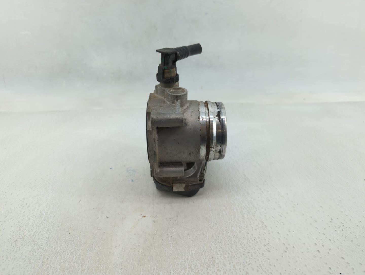 2012-2016 Bmw 528i Throttle Body P/N:A2C83786800 1354 7588625-04 Fits Fits 2012 2013 2014 2015 2016 2017 2018 OEM Used Auto 