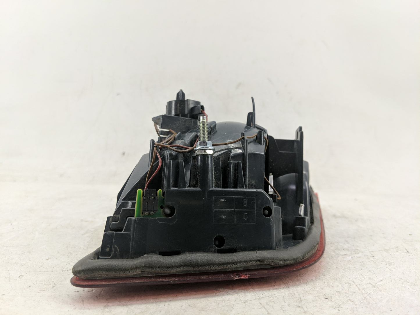 2014 Bmw 535i Passenger Right Side Deck Lid Mounted Tail Light - Oemusedautoparts1.com