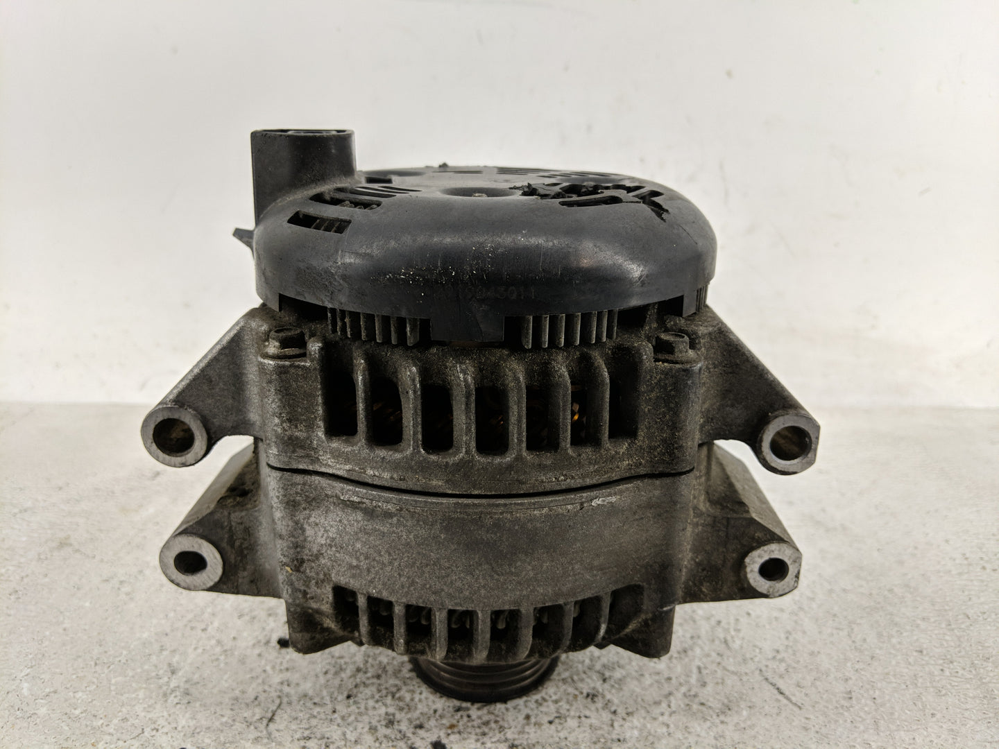 2012-2017 Bmw 535i Alternator Replacement Generator Charging Assembly Engine OEM P/N:7616119-02 104210-6502 Fits OEM Used Au