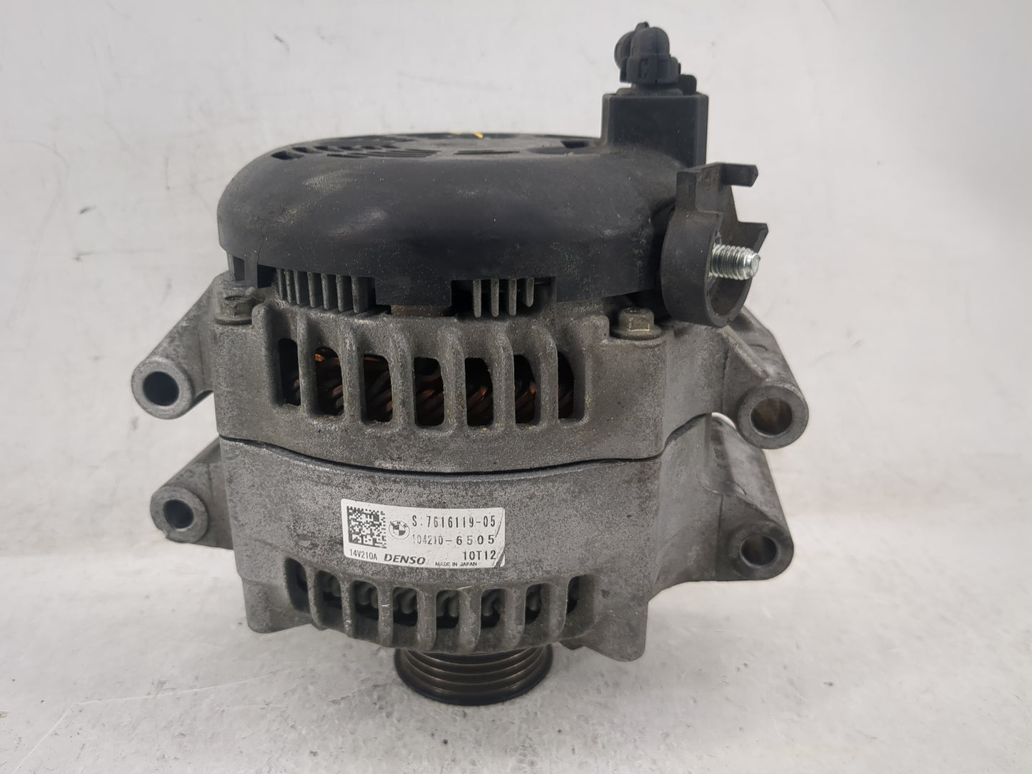 2012-2017 Bmw 535i Alternator Replacement Generator Charging Assembly Engine OEM P/N:104210-6505 7616119-05 Fits OEM Used Au