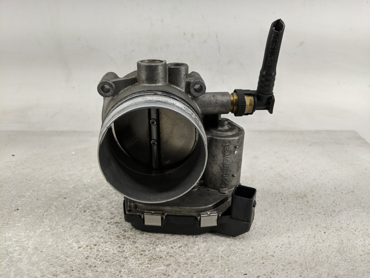 2010-2017 Bmw 535i Throttle Body P/N:1354 7597871-03 Fits Fits 2010 2011 2012 2013 2014 2015 2016 2017 2018 2019 2020 OEM Us