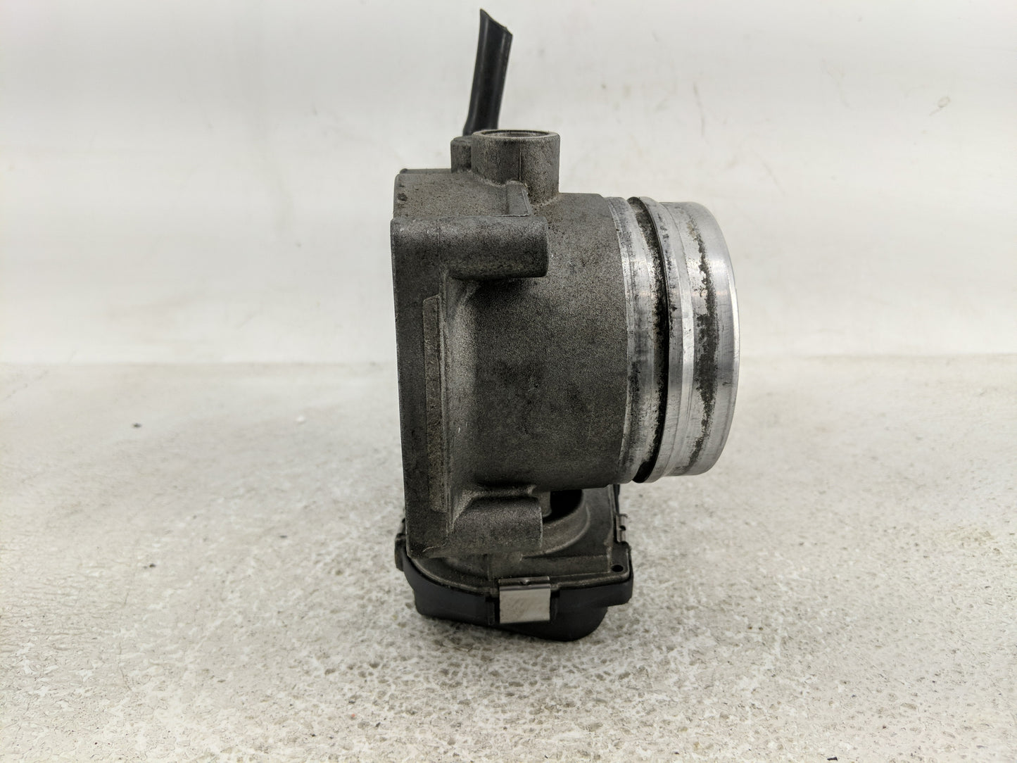 2010-2017 Bmw 535i Throttle Body P/N:1354 7597871-03 Fits Fits 2010 2011 2012 2013 2014 2015 2016 2017 2018 2019 2020 OEM Us