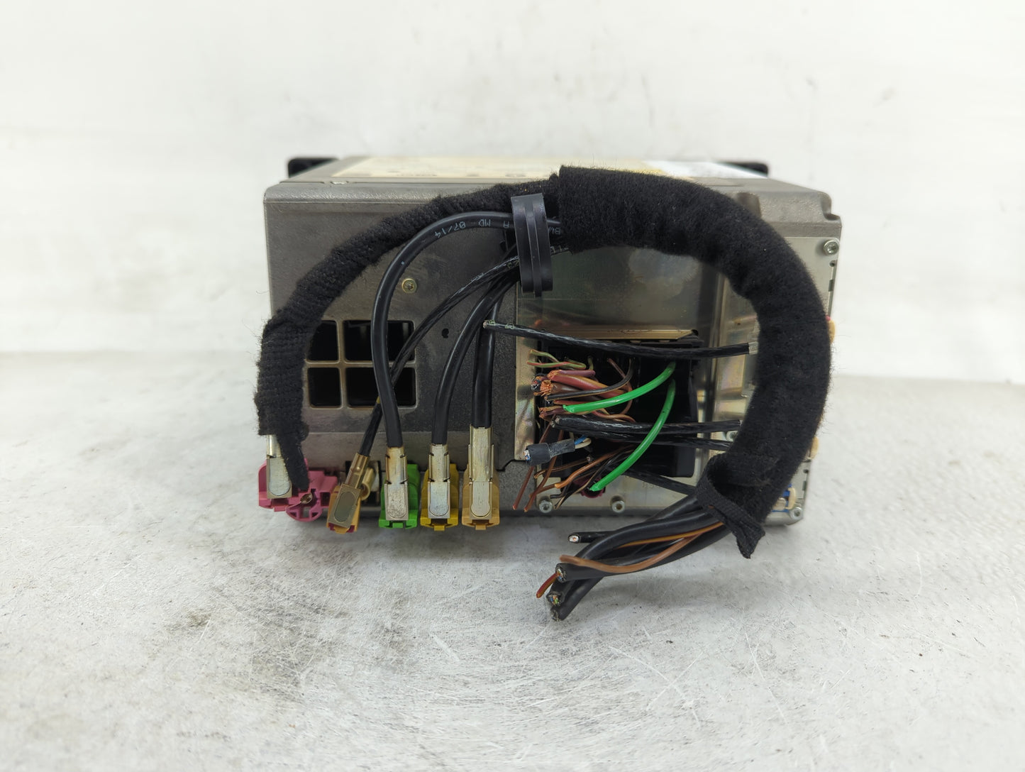 2013-2014 Bmw 535i Radio AM FM Cd Player Receiver Replacement P/N:935168201 Fits Fits 2013 2014 2015 OEM Used Auto Parts - O