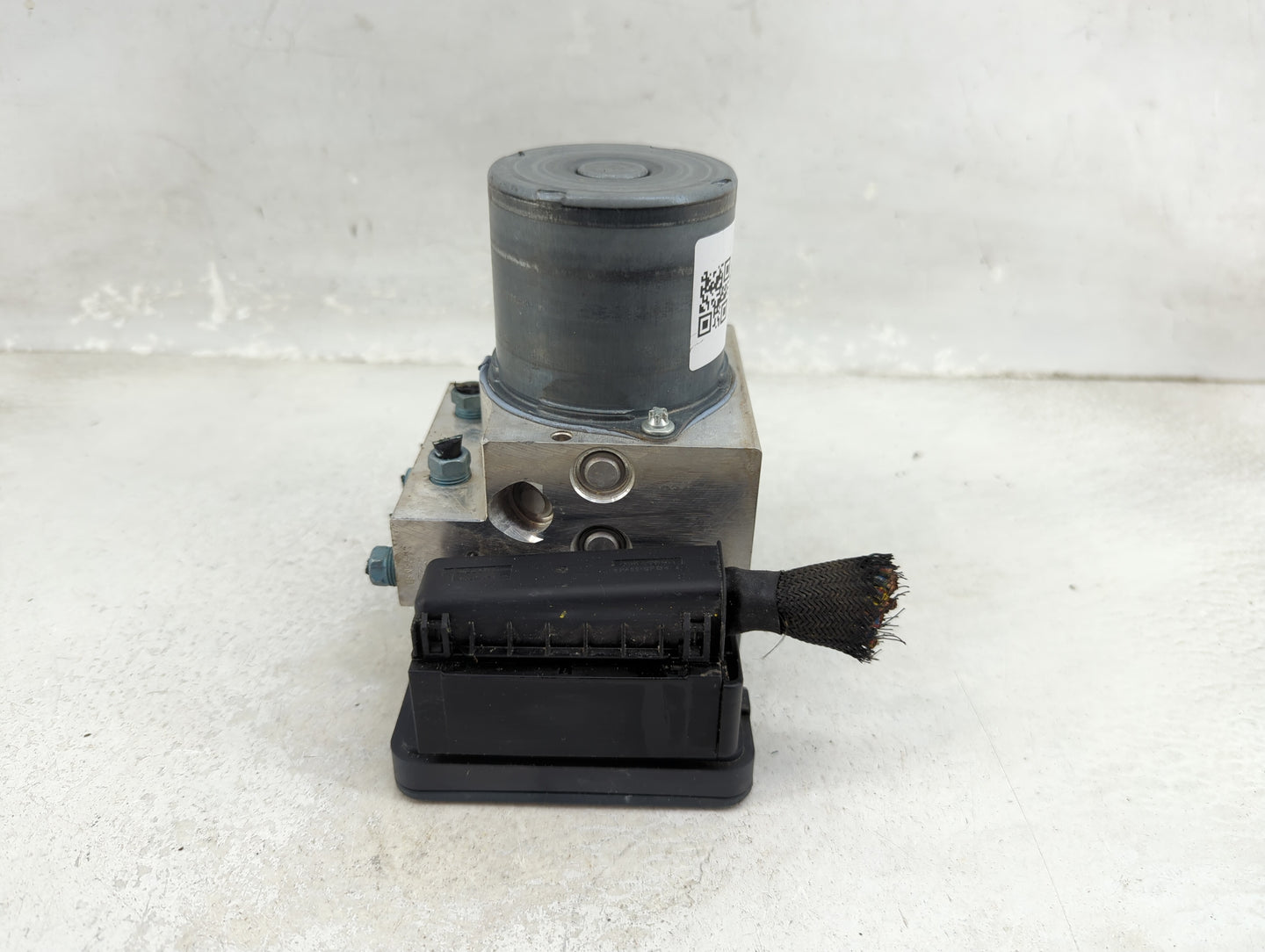 2012-2017 Bmw 535i ABS Pump Control Module Replacement P/N:6868327-01 Fits Fits 2012 2013 2014 2015 2016 2017 2018 OEM Used 