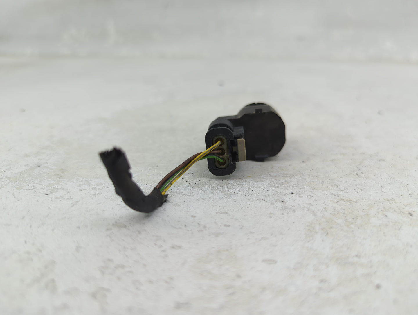 2014 Bmw 535i Front Park Assist Sensor Black 1456634 - Oemusedautoparts1.com