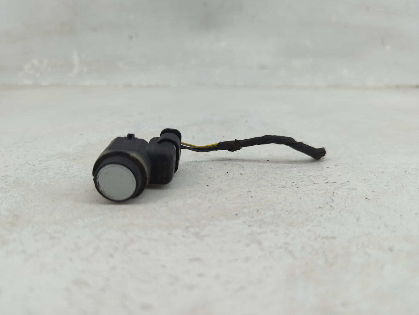 2014 Bmw 535i Front Park Assist Sensor Black - Oemusedautoparts1.com