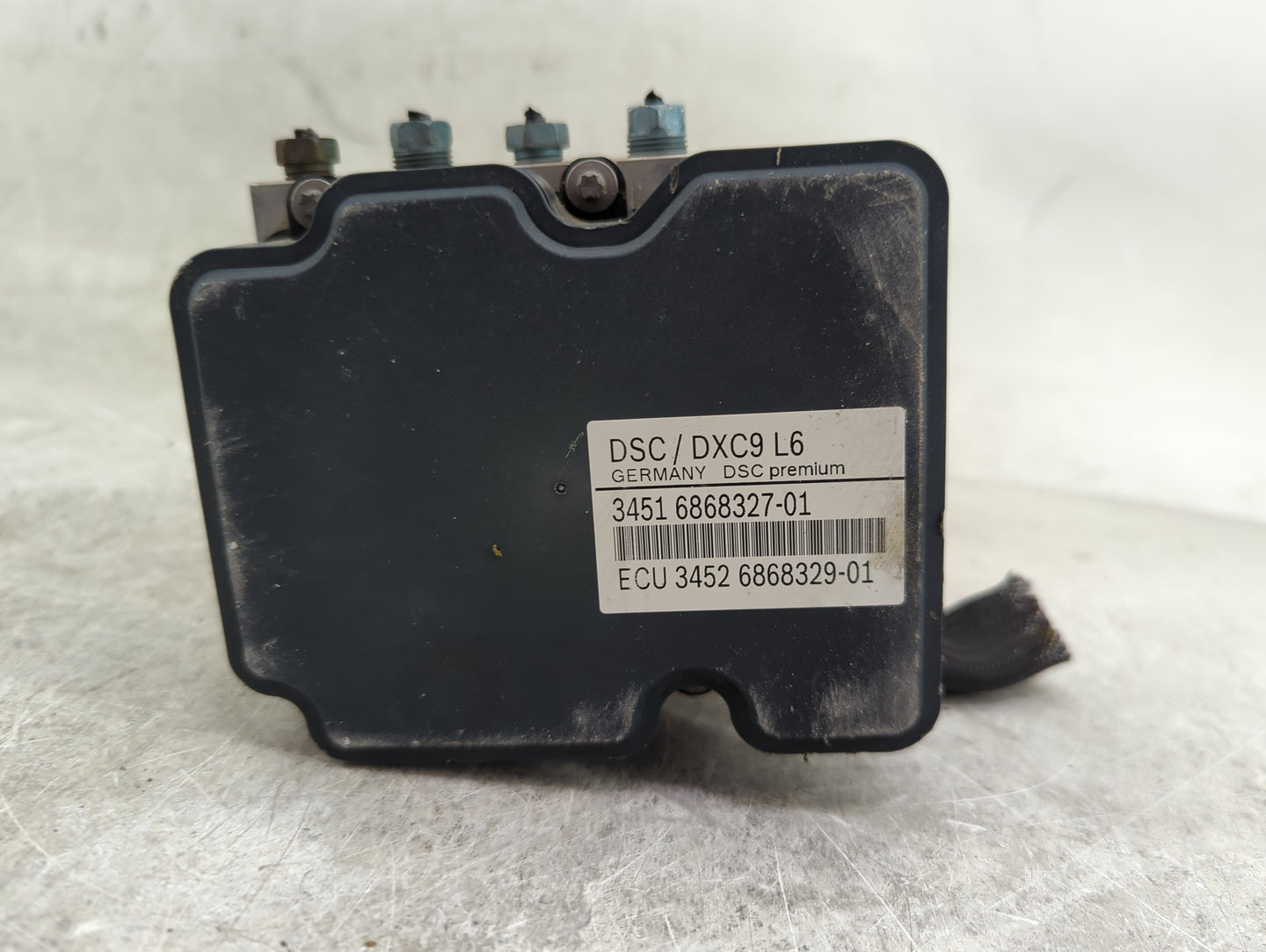 2012-2017 Bmw 535i ABS Pump Control Module Replacement P/N:3451 6868327-01 3452 6868329-01 Fits OEM Used Auto Parts - Oemuse