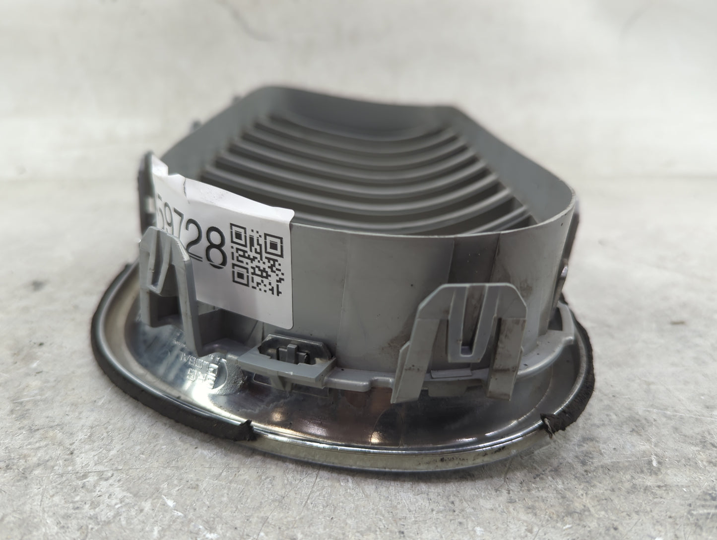 2014-2016 Bmw 535i Front Grille Bumper Not Included - Oemusedautoparts1.com