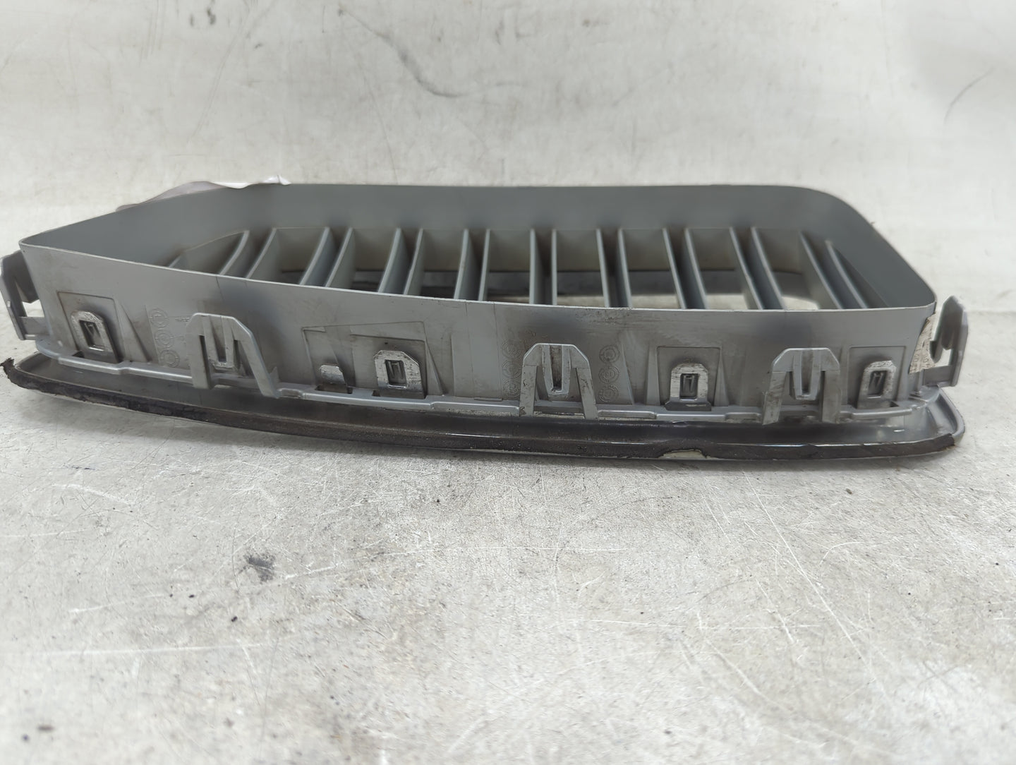 2014-2016 Bmw 535i Front Grille Bumper Not Included - Oemusedautoparts1.com