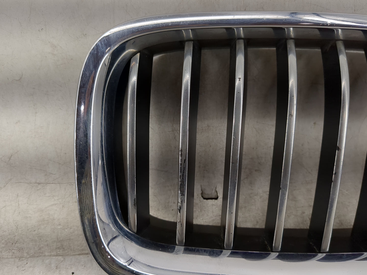 2014-2016 Bmw 535i Front Grille Bumper Not Included 1459949 - Oemusedautoparts1.com