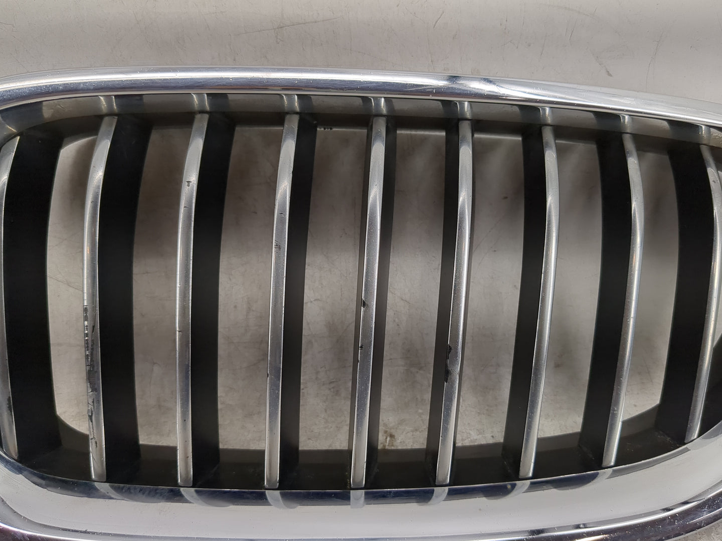 2014-2016 Bmw 535i Front Grille Bumper Not Included 1459949 - Oemusedautoparts1.com