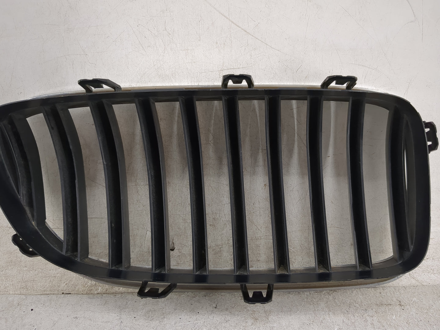 2014-2016 Bmw 535i Front Grille Bumper Not Included 1459949 - Oemusedautoparts1.com