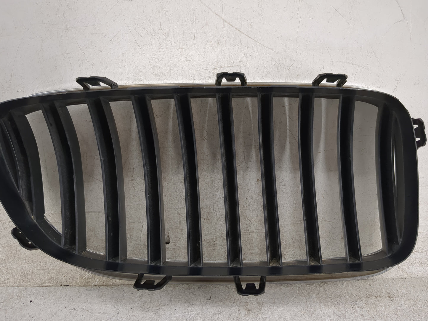 2014-2016 Bmw 535i Front Grille Bumper Not Included 1459949 - Oemusedautoparts1.com
