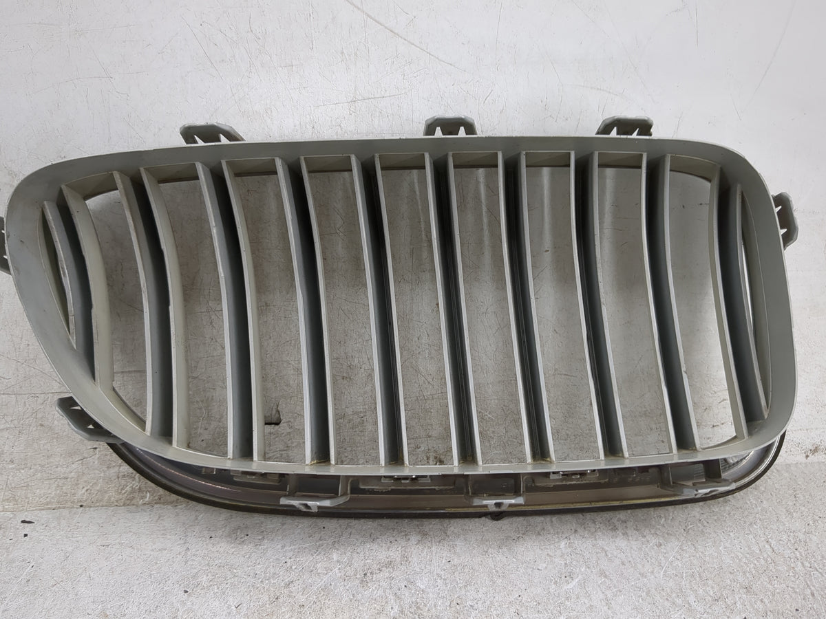 2014-2015 Bmw 535i Front Grille Bumper Not Included - Oemusedautoparts1.com