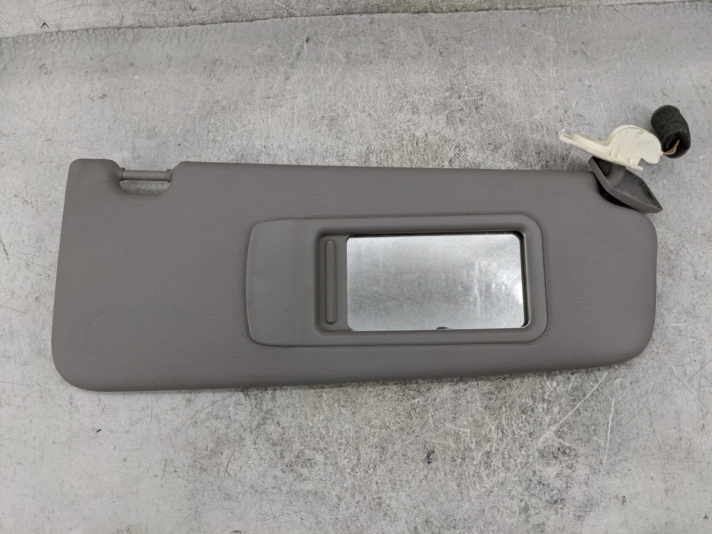 2010-2016 Bmw 535i Sun Visor Shade Replacement Passenger Right Mirror Fits Fits 2010 2011 2012 2013 2014 2015 2016 OEM Used 
