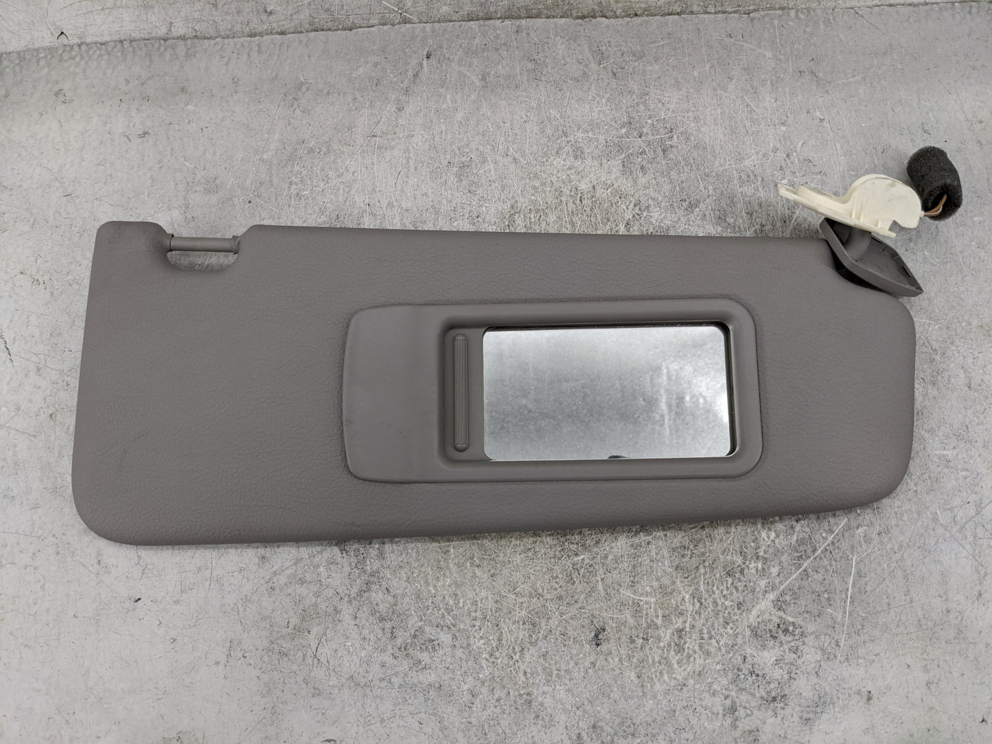 2010-2016 Bmw 535i Sun Visor Shade Replacement Passenger Right Mirror Fits Fits 2010 2011 2012 2013 2014 2015 2016 OEM Used 